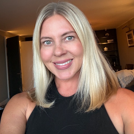 Shawna, Yoga · Newport Beach & Costa Mesa